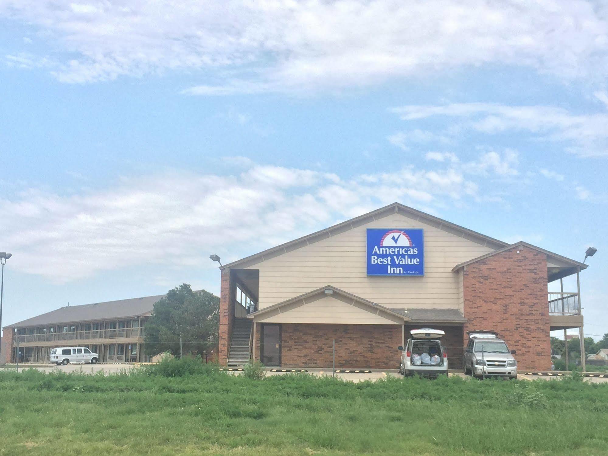 Americas Best Value Inn - Garden City Eksteriør billede